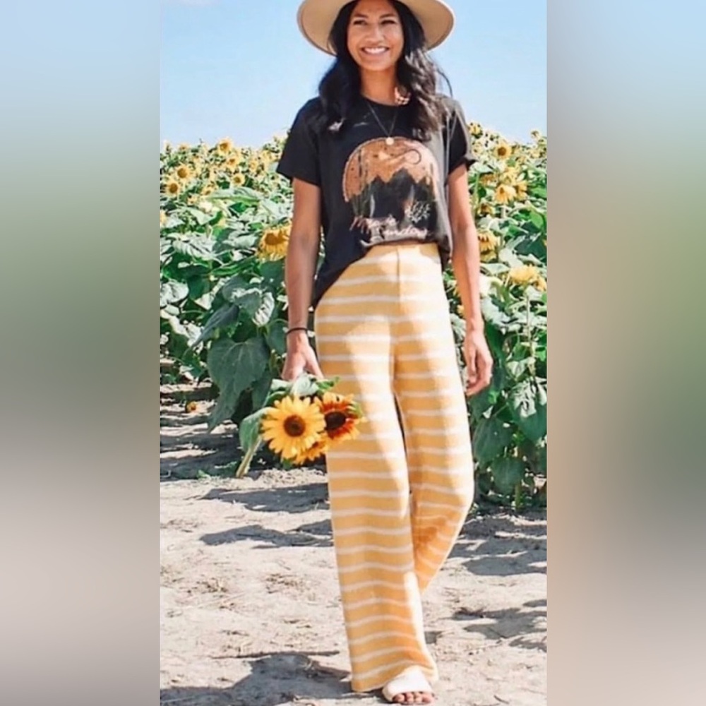 Zara Yellow‎ and White Striped Knit Wide Leg Pull On Pants Size Large Coastal